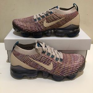 NIB Nike Air VaporMax Flyknit 3 Desert Sand/Purple